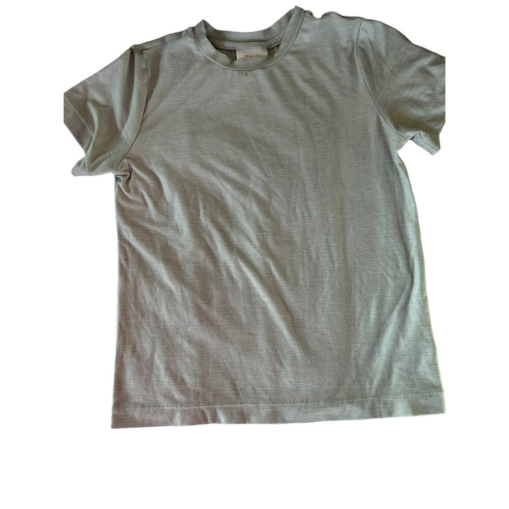 Hanna Andersson Grey Performance Sunblock Shirt  size 110
